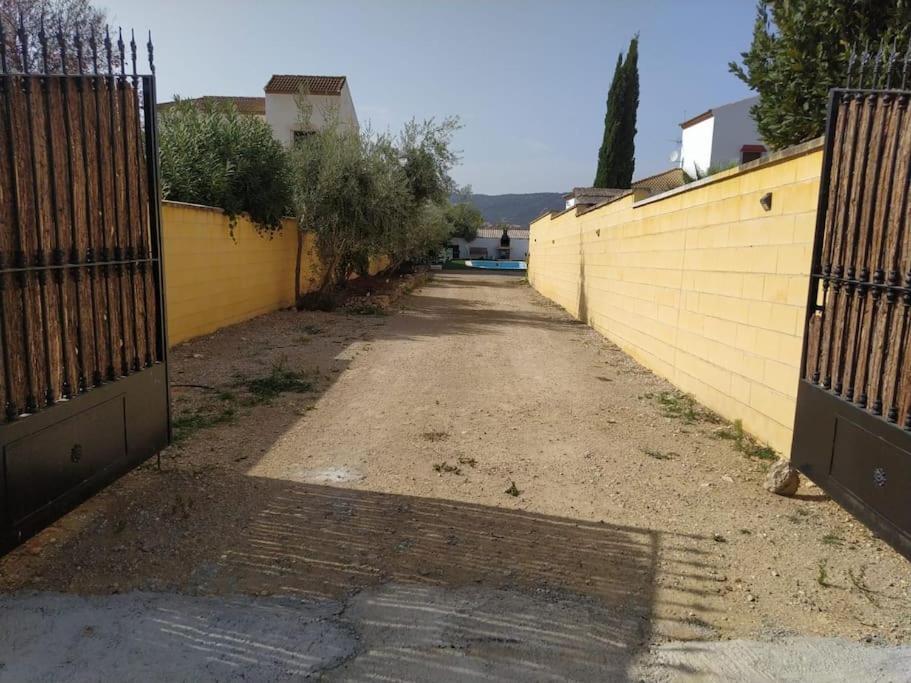 Agradable Casa Con Piscina En La Serrania. Arriate Kültér fotó